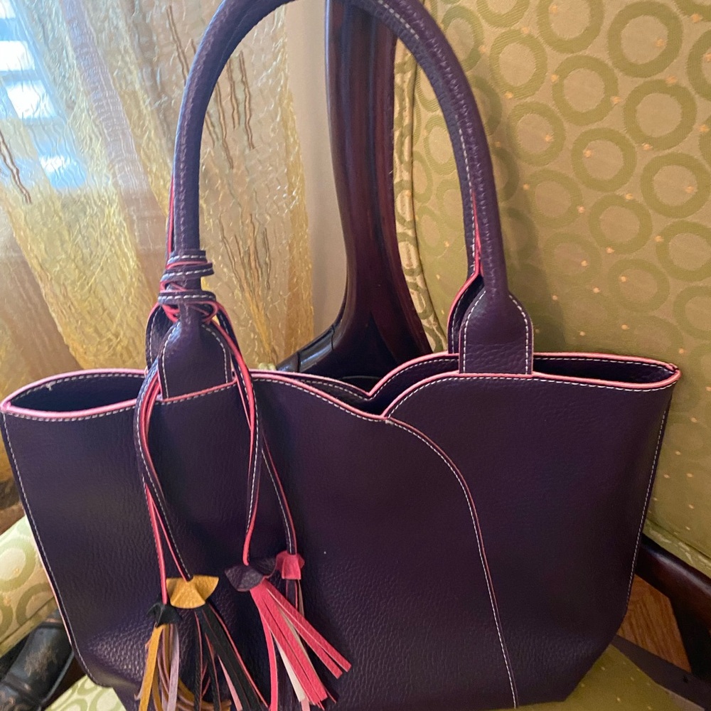 Mellow World vegan burgundy tote bag
